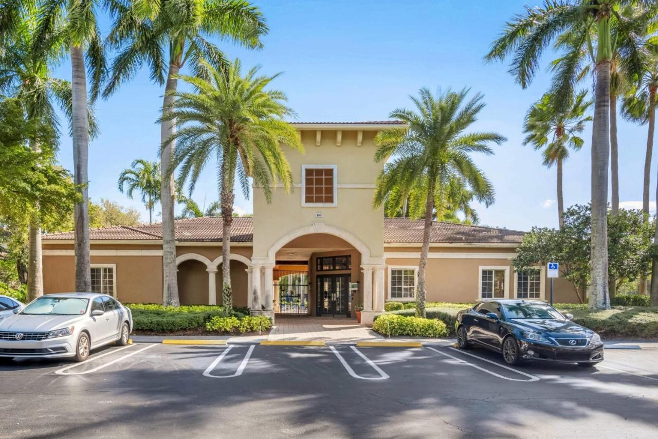 Luxurious Apartments With Pool And Gym At Boynton Beach Esterno foto