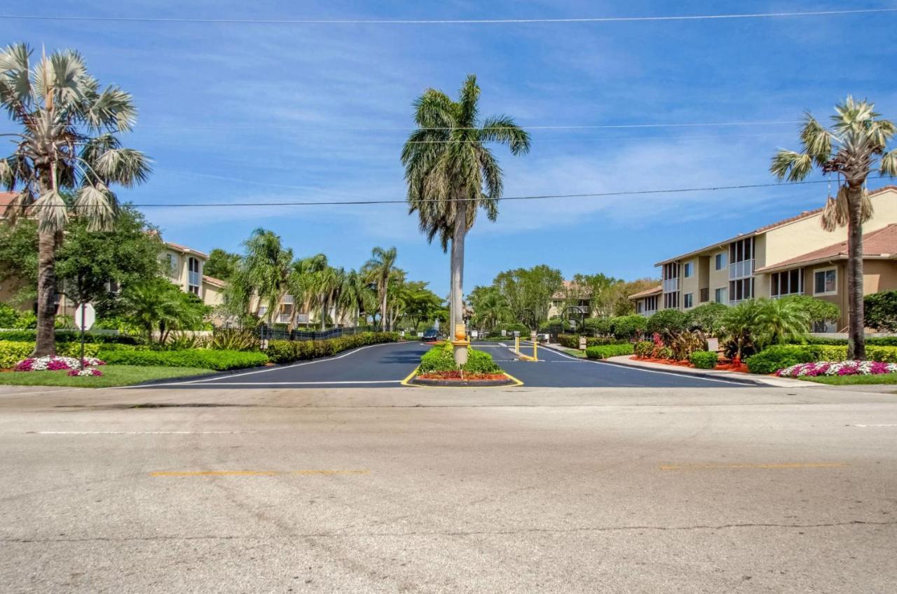 Luxurious Apartments With Pool And Gym At Boynton Beach Esterno foto
